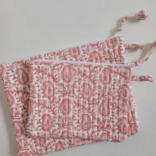Load image into Gallery viewer, Quilted Block Print Pouch Set