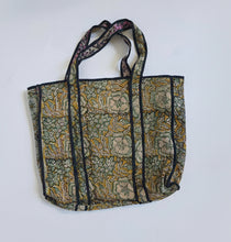 Load image into Gallery viewer, Kantha Tote Bag - Floral