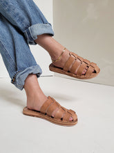 Load image into Gallery viewer, Clara Fisherman Sandal