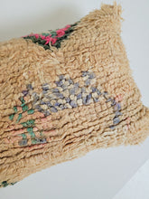Load image into Gallery viewer, Vintage Wool Pillow - No. 005