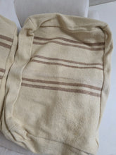 Load image into Gallery viewer, Woven Pet Bed Cushion