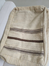 Load image into Gallery viewer, Woven Pet Bed Cushion