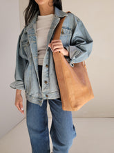 Load image into Gallery viewer, Ellie Leather Tote Bag