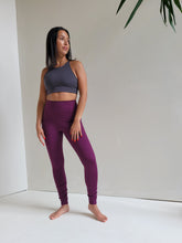 Load image into Gallery viewer, High-Rise Compressive Legging - Plum
