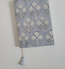 Load image into Gallery viewer, Block Printed Cotton Bound Notebook