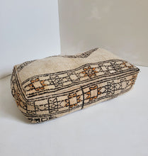 Load image into Gallery viewer, XL Dog Bed