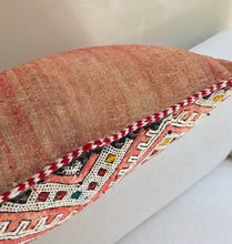 Load image into Gallery viewer, Vintage Wool Kilim Pillow - No. 043