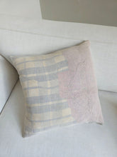 Load image into Gallery viewer, Kantha Pillow No. 007
