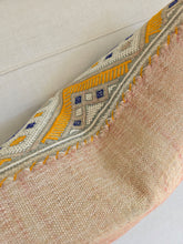 Load image into Gallery viewer, Vintage Wool Kilim Pillow - No. 039