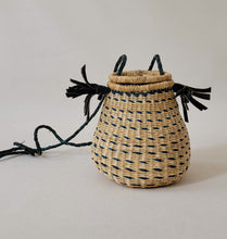 Load image into Gallery viewer, Bolga Bucket Bag