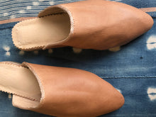 Load image into Gallery viewer, Caramel Leather Mule