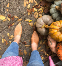 Load image into Gallery viewer, Caramel Leather Mule