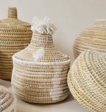 Load image into Gallery viewer, Decko Lidded Basket