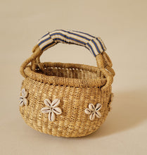 Load image into Gallery viewer, Flower Bolga Bag