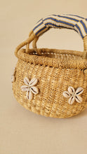 Load image into Gallery viewer, Flower Bolga Bag