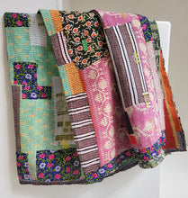 Load image into Gallery viewer, Kantha Blanket No. 040