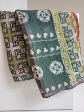 Load image into Gallery viewer, Kantha Blanket No. 040