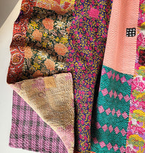 Load image into Gallery viewer, Kantha Blanket No. 030