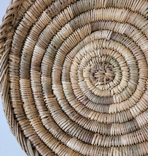 Load image into Gallery viewer, Woven Palm Plateau