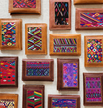 Load image into Gallery viewer, Huipil Travel Wallet