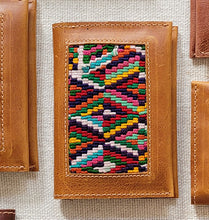 Load image into Gallery viewer, Huipil Travel Wallet