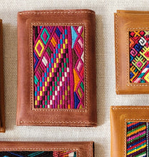 Load image into Gallery viewer, Huipil Travel Wallet