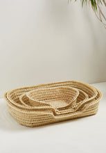 Load image into Gallery viewer, Woven Pet Bed Basket