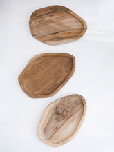 Load image into Gallery viewer, Walnut Carved Puzzle Platter