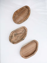 Load image into Gallery viewer, Walnut Carved Puzzle Platter