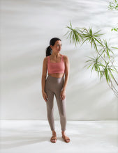 Load image into Gallery viewer, High-Rise Compressive Legging - Limestone