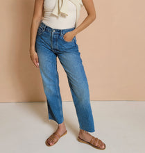 Load image into Gallery viewer, Tommy Mid-Rise Straight Leg Jeans