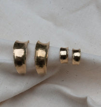 Load image into Gallery viewer, Tazara Hoops