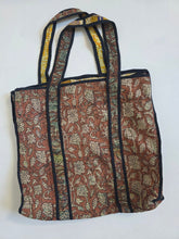Load image into Gallery viewer, Kantha Tote Bag - Floral
