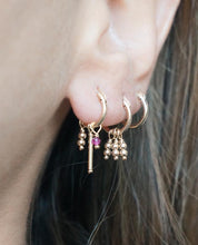 Load image into Gallery viewer, Daphne Earrings
