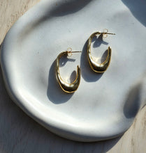 Load image into Gallery viewer, Aurora Hoops
