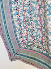 Load image into Gallery viewer, Kantha Quilt No. 060
