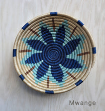 Load image into Gallery viewer, Small Woven Sweetgrass Bowl
