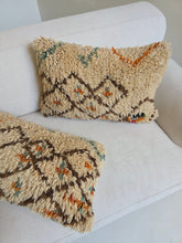 Load image into Gallery viewer, Vintage Wool Pillow - No. 029
