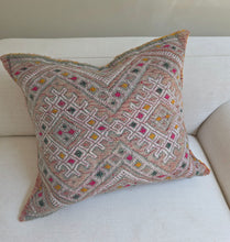Load image into Gallery viewer, Vintage Wool Kilim Pillow - No. 040
