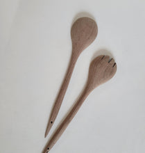 Load image into Gallery viewer, Walnut Wood Serve Set
