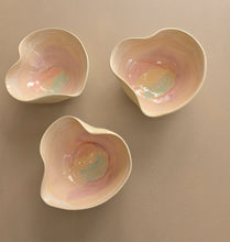 Load image into Gallery viewer, Max Heart Bowl
