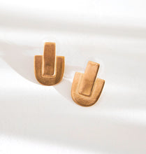 Load image into Gallery viewer, Josi Earrings
