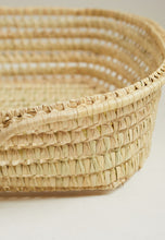 Load image into Gallery viewer, Woven Pet Bed Basket

