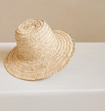 Load image into Gallery viewer, Woven Palm Brim Hat
