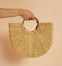 Load image into Gallery viewer, Shell Palm Tote
